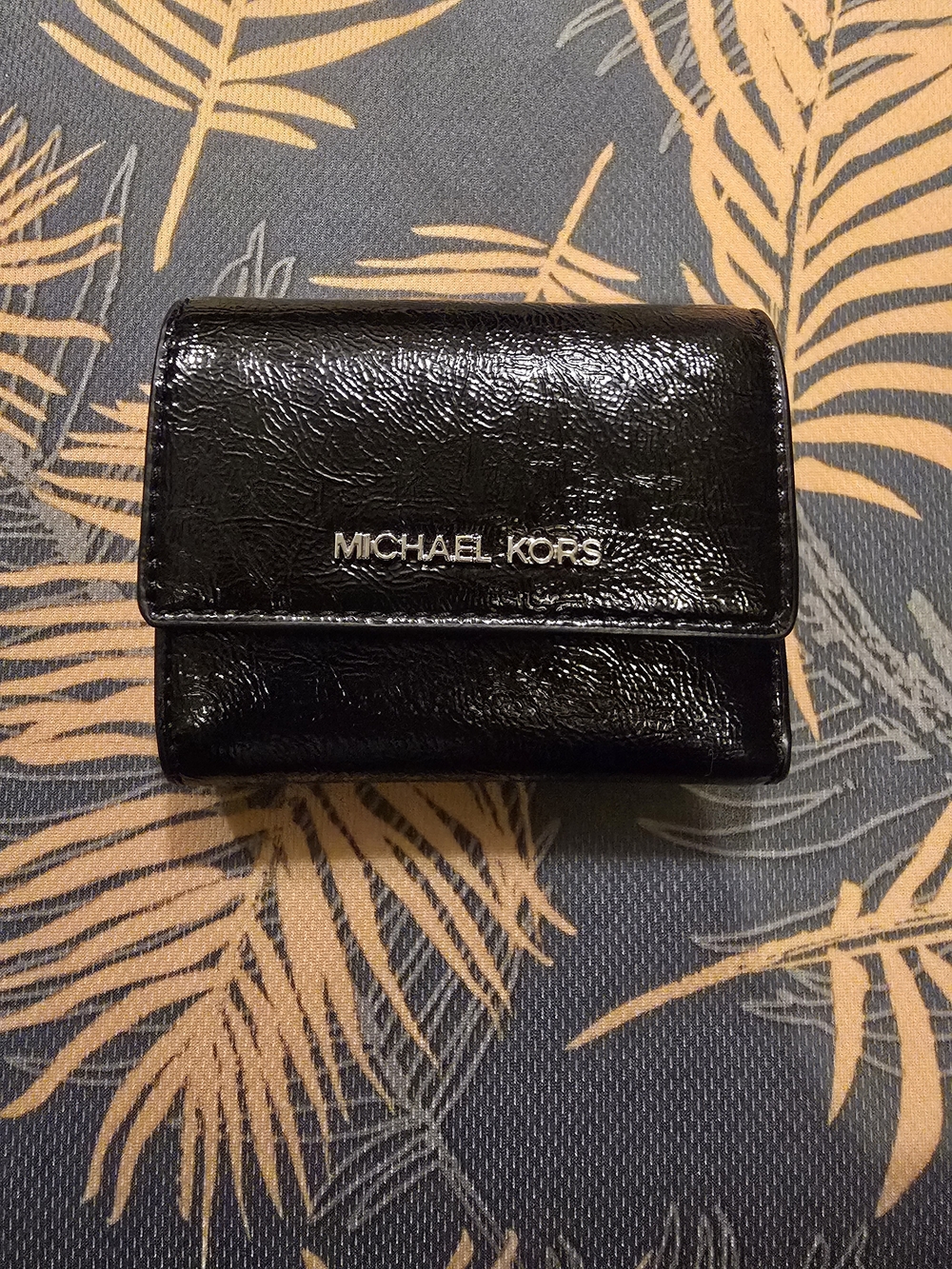 Michael Kors Black Patent Leather Trifold Card Holder